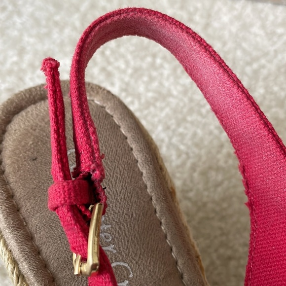 Coldwater Creek Summer Wedge Red Espadrilles - Picture 11 of 12